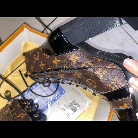 Booties - Picture 7 of 9